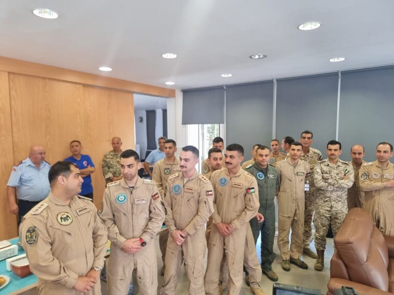 Αυτοί είναι οι 18 Ιορδανοί “πιλότοι- φύλακες” που θα προστατευούν την Κύπρο από τις πυρκαγιές